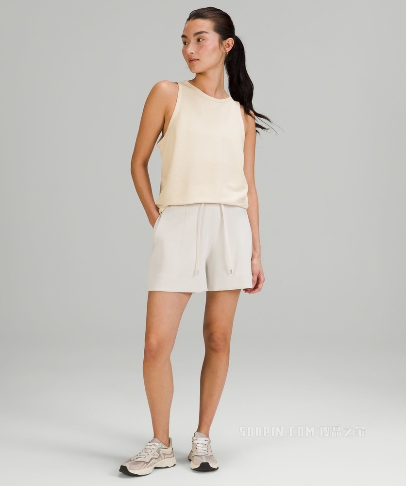 Lightweight 女士 V 领运动背心