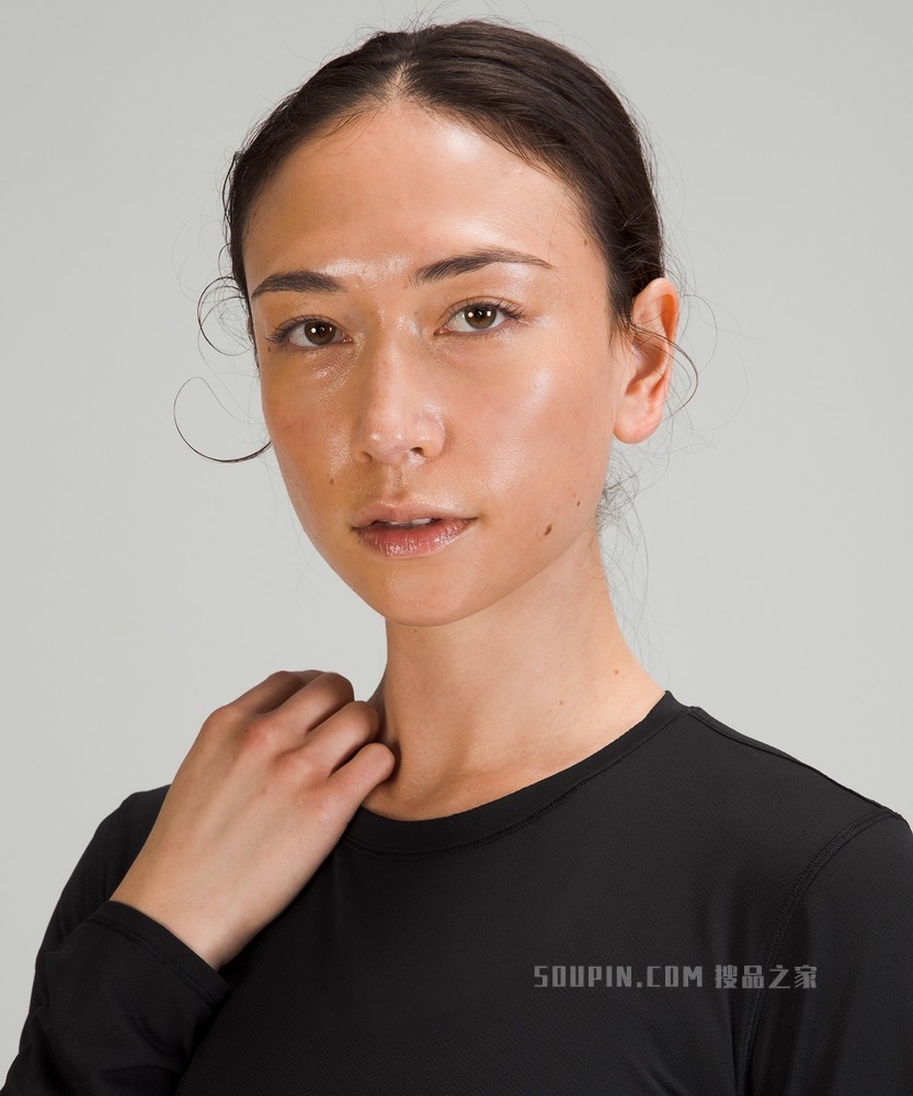 High Neck Run and Train 女士运动长袖 T 恤