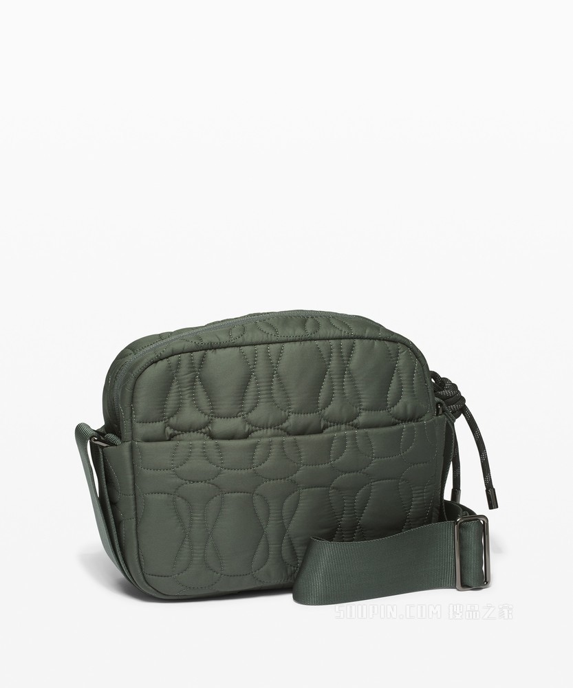Quilted Embrace 女士斜挎包