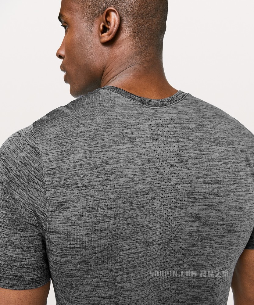 Metal Vent Tech Air 男士运动短袖 T恤