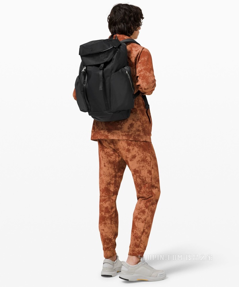 Urban Nomad 男士背包