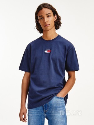 Tommy 22新款春夏男装经典纯棉旗标绣片圆领短袖T恤DM0DM10925