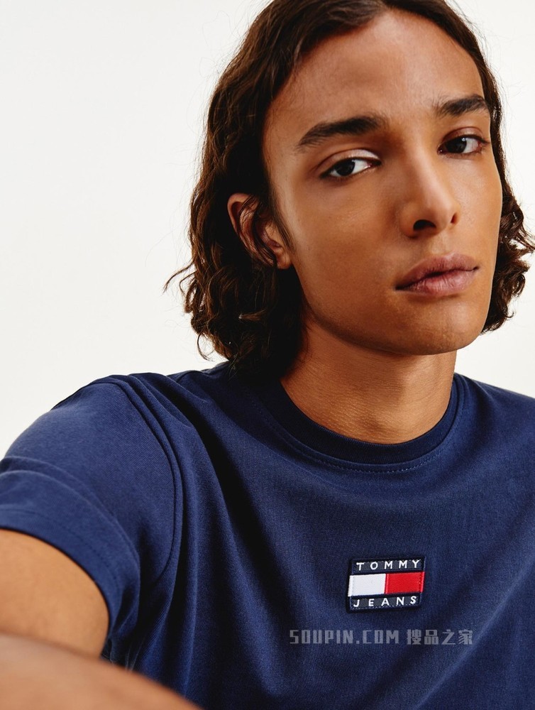 Tommy 22新款春夏男装经典纯棉旗标绣片圆领短袖T恤DM0DM10925