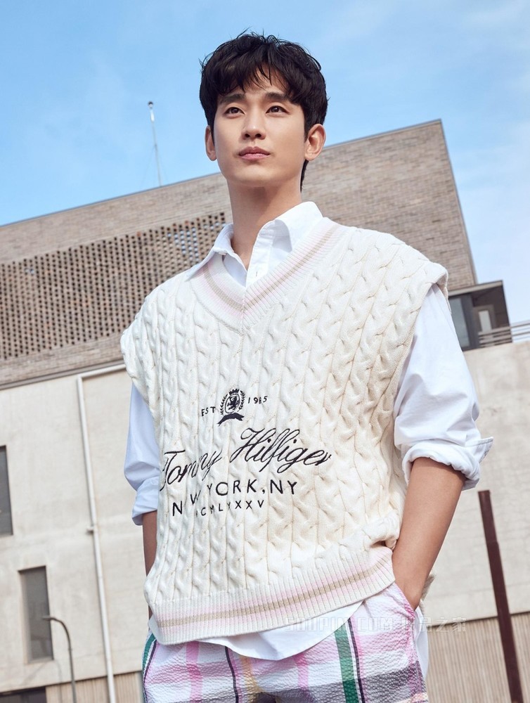 Tommy【金秀贤同款】22新款春夏男装徽章刺绣落肩款宽松衬衫23764