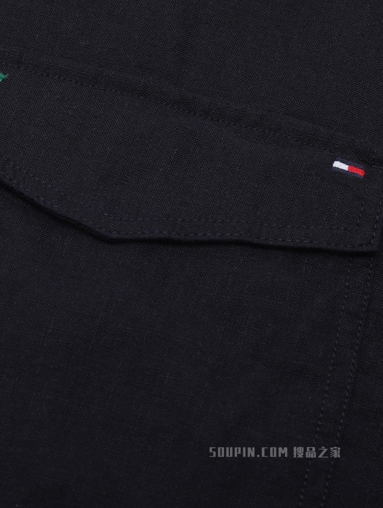 Tommy 22新款春夏男装简约绣标纽扣加固翻领宽松短袖衬衫23139