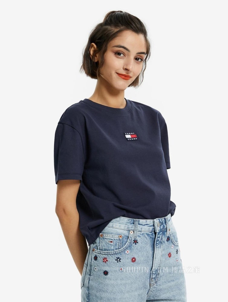 Tommy 女装经典短款高腰时尚旗标短袖针织T恤 DW0DW10404