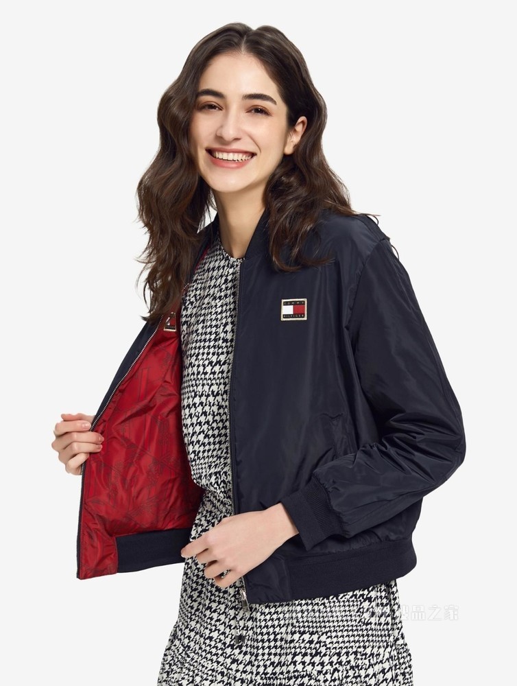 Tommy【新春系列】22新款虎年女装红两面穿刺绣棒球领夹克33097
