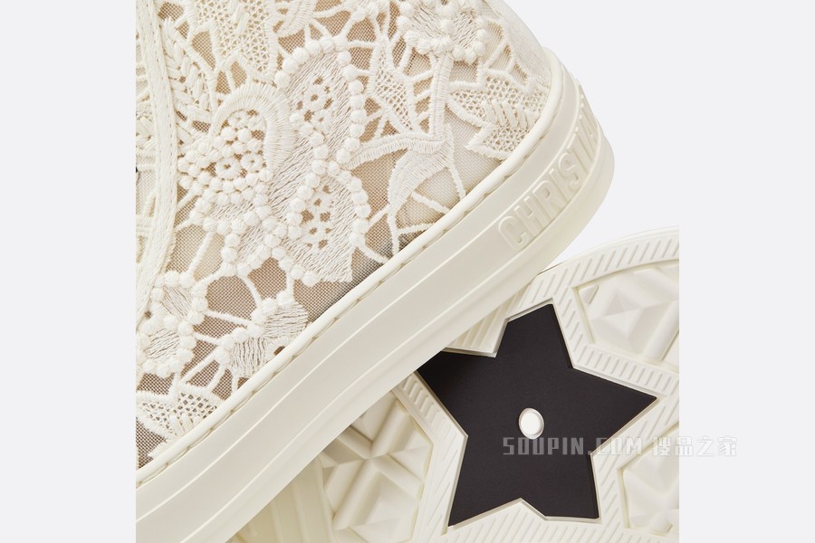 Walk'n'Dior 高帮运动鞋 白色棉质刺绣 Macramé 图案