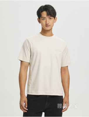 【预估到手价602】Calvin Klein 22春夏男休闲圆领棉质立体LOGO贴片短袖T恤J320581