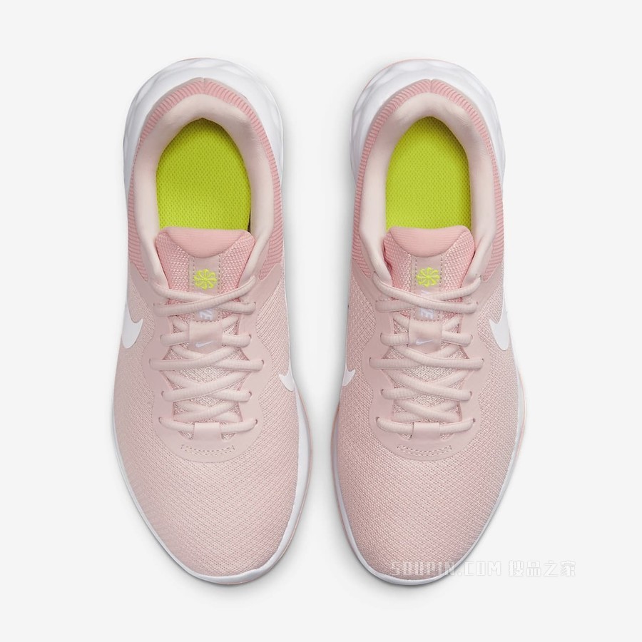 Nike Revolution 6 NN 女子跑步鞋