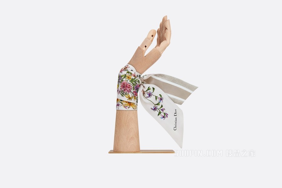 Mitzah 丝巾 多色桑蚕丝斜纹面料 D-Floral 印花