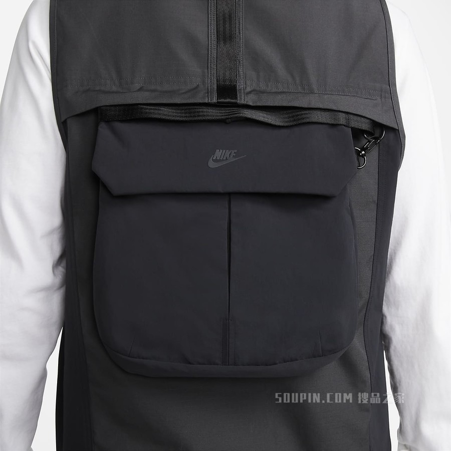 Nike Sportswear Tech Pack 男子无衬里马甲