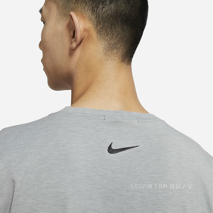 Nike Yoga Dri-FIT 男子上衣