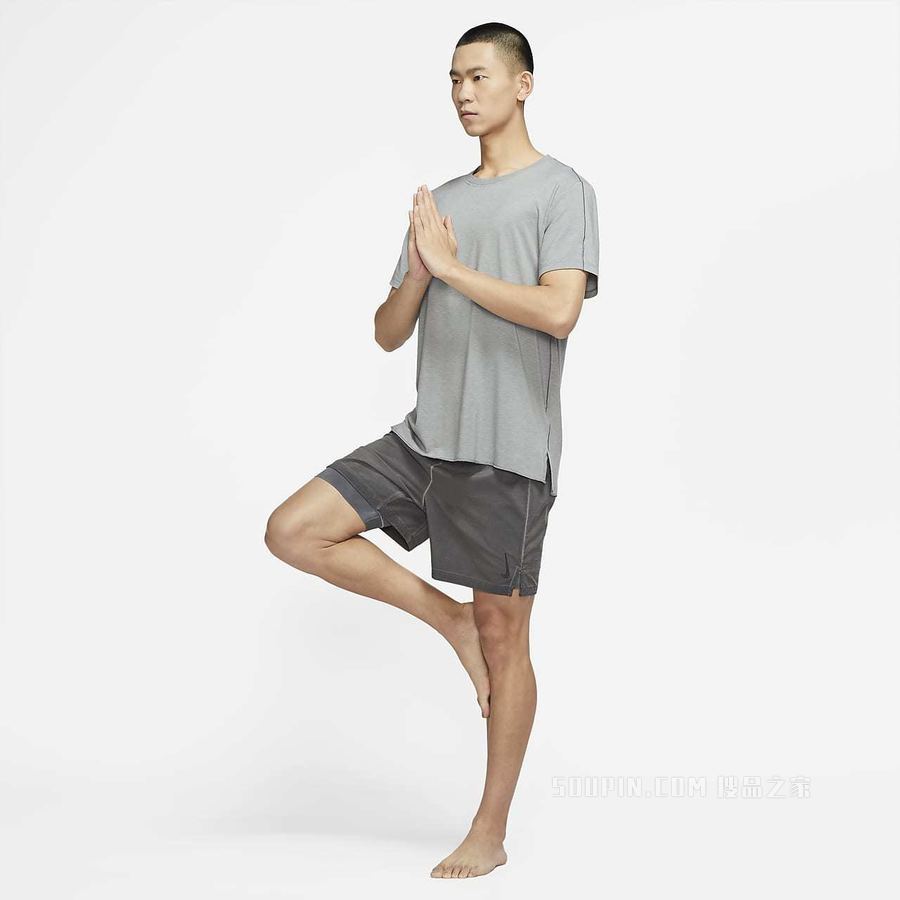 Nike Yoga Dri-FIT 男子上衣