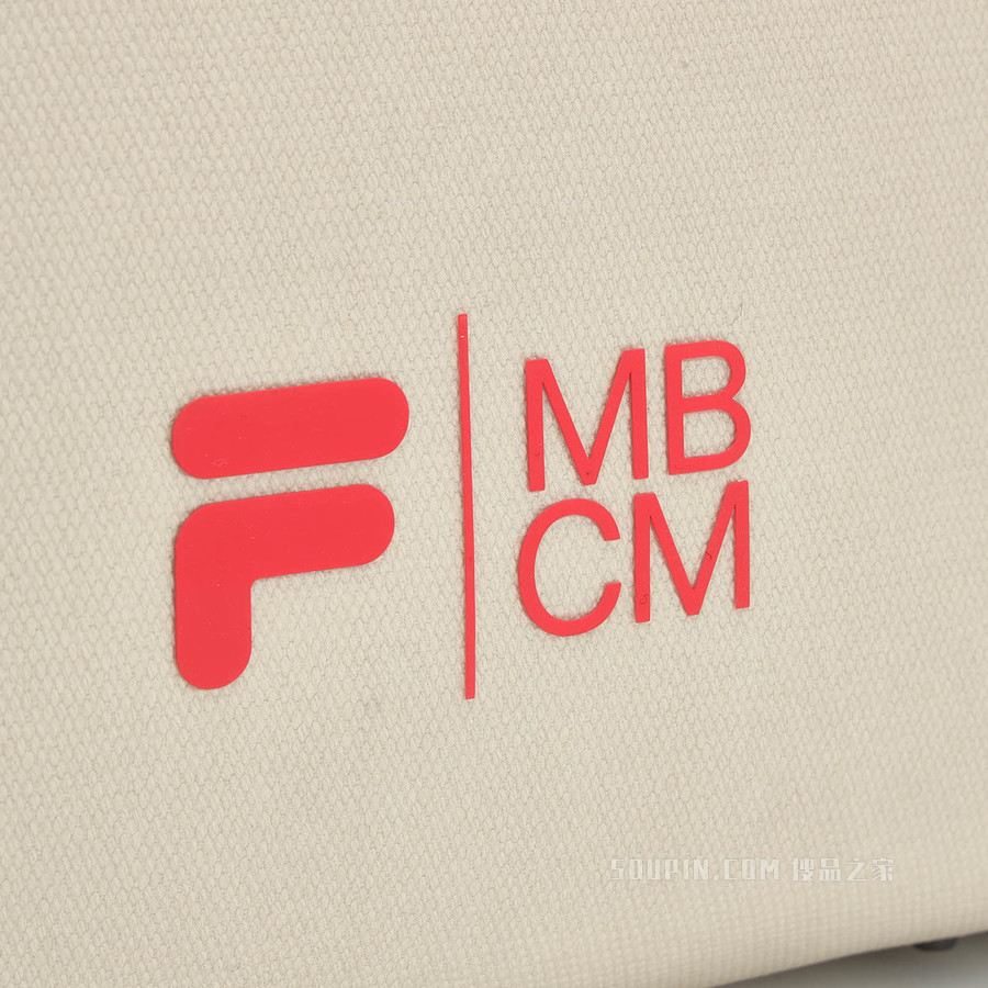 FILA x Marcelo Burlon联名男女同款挎包