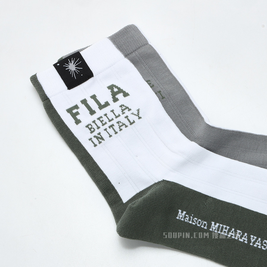 FILA × MAISON MIHARA YASUHIRO联名男子中腰袜