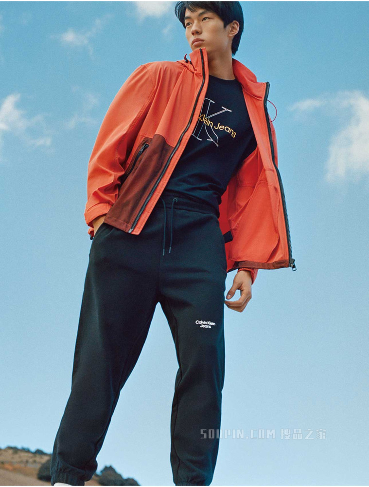 Calvin Klein 男士圆领简约叠印LOGO短袖T恤J320568