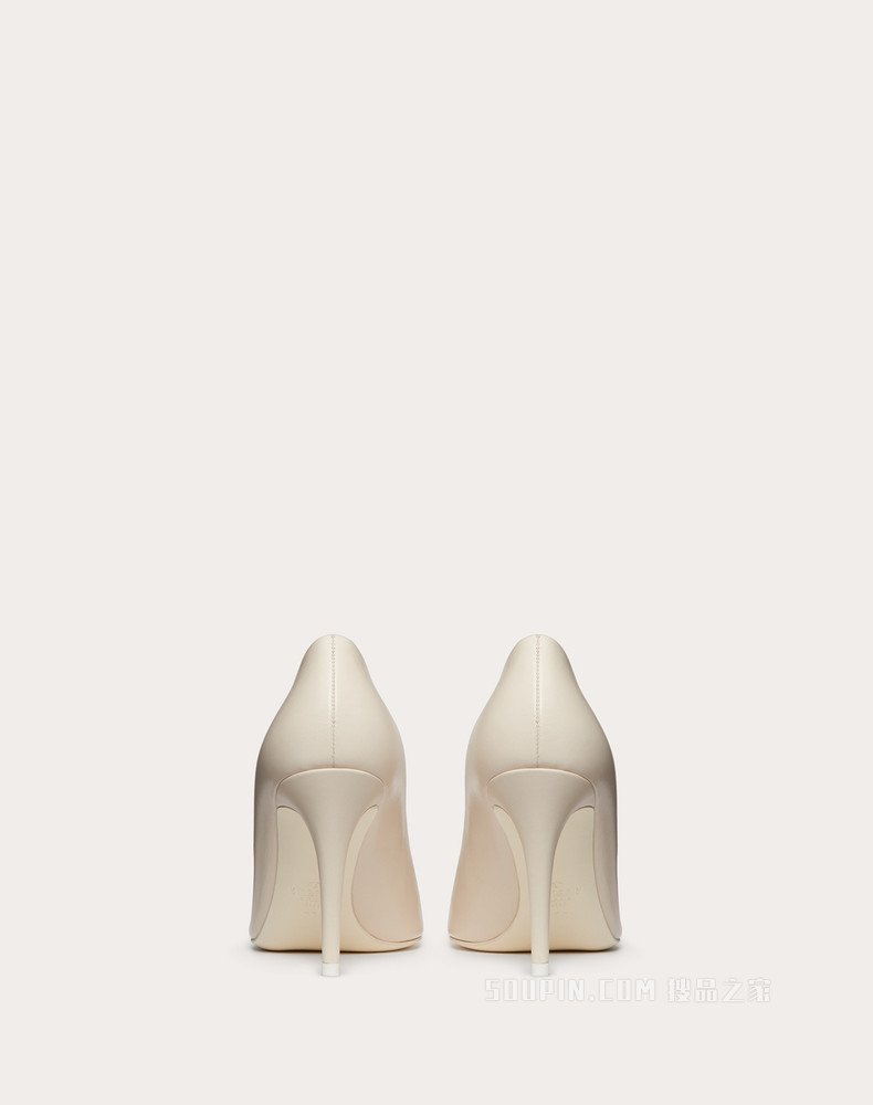 Rockstud 小山羊皮和漆皮铆钉高跟鞋 （鞋跟高 9 厘米）