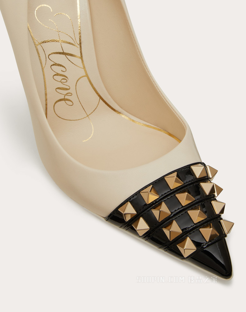 Rockstud 小山羊皮和漆皮铆钉高跟鞋 （鞋跟高 9 厘米）