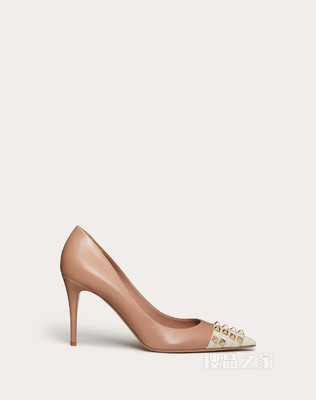 Rockstud 小山羊皮和漆皮铆钉高跟鞋 （鞋跟高 9 厘米）