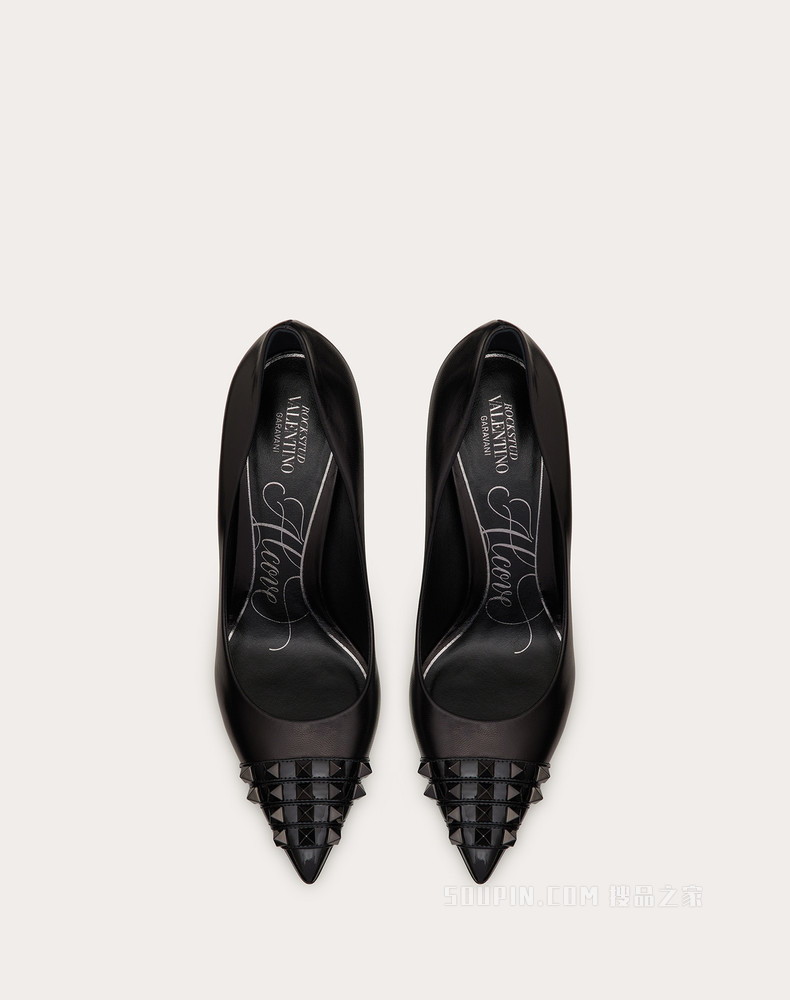 Rockstud 小山羊皮和漆皮铆钉高跟鞋 （鞋跟高 9 厘米）