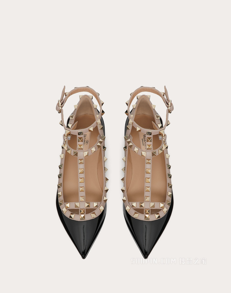 Rockstud 环绕式踝带漆皮铆钉芭蕾平底鞋（鞋跟高 0.5 厘米）