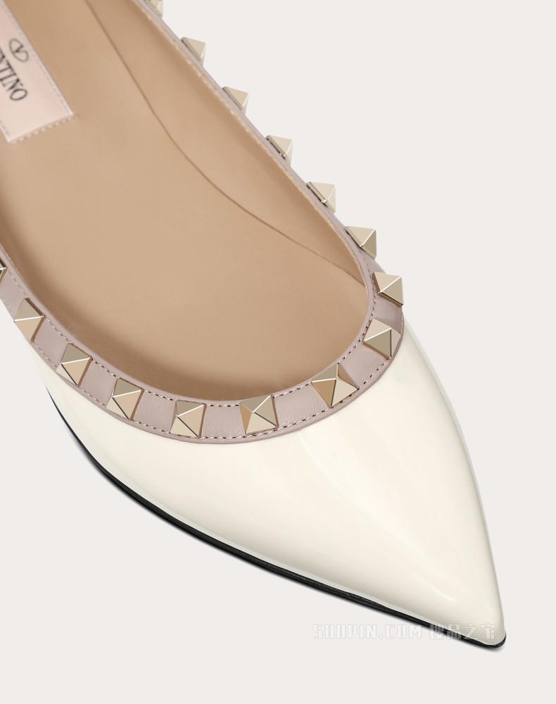 Rockstud 漆皮铆钉芭蕾平底鞋（鞋跟高 0.5 厘米）