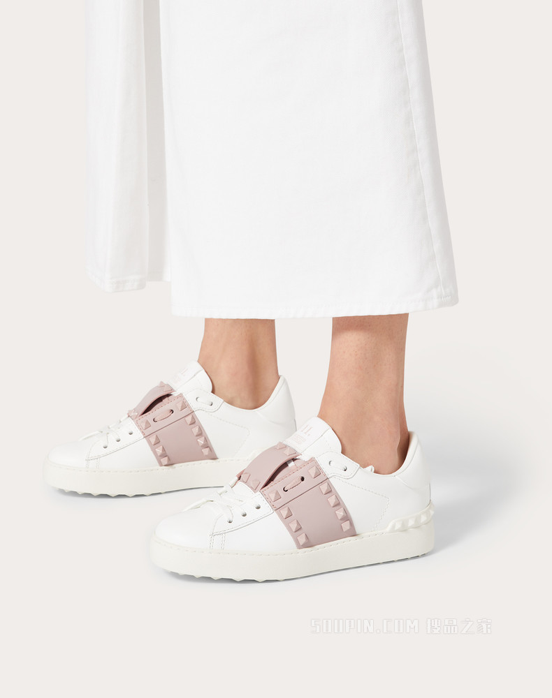 Rockstud Untitled 同色铆钉小牛皮运动鞋