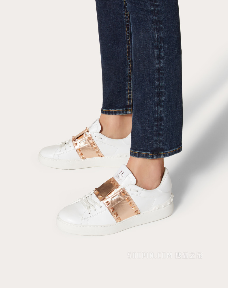 Rockstud Untitled 金属质感条纹小牛皮铆钉运动鞋