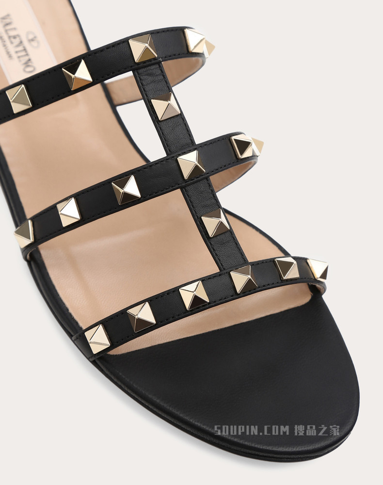 Rockstud 拖鞋式平底铆钉凉鞋（鞋跟高 0.5 厘米）