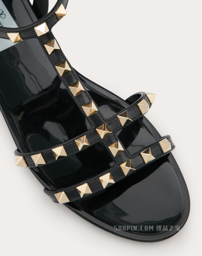 Rockstud 橡胶铆钉平底凉鞋（鞋跟高 0.5 厘米）