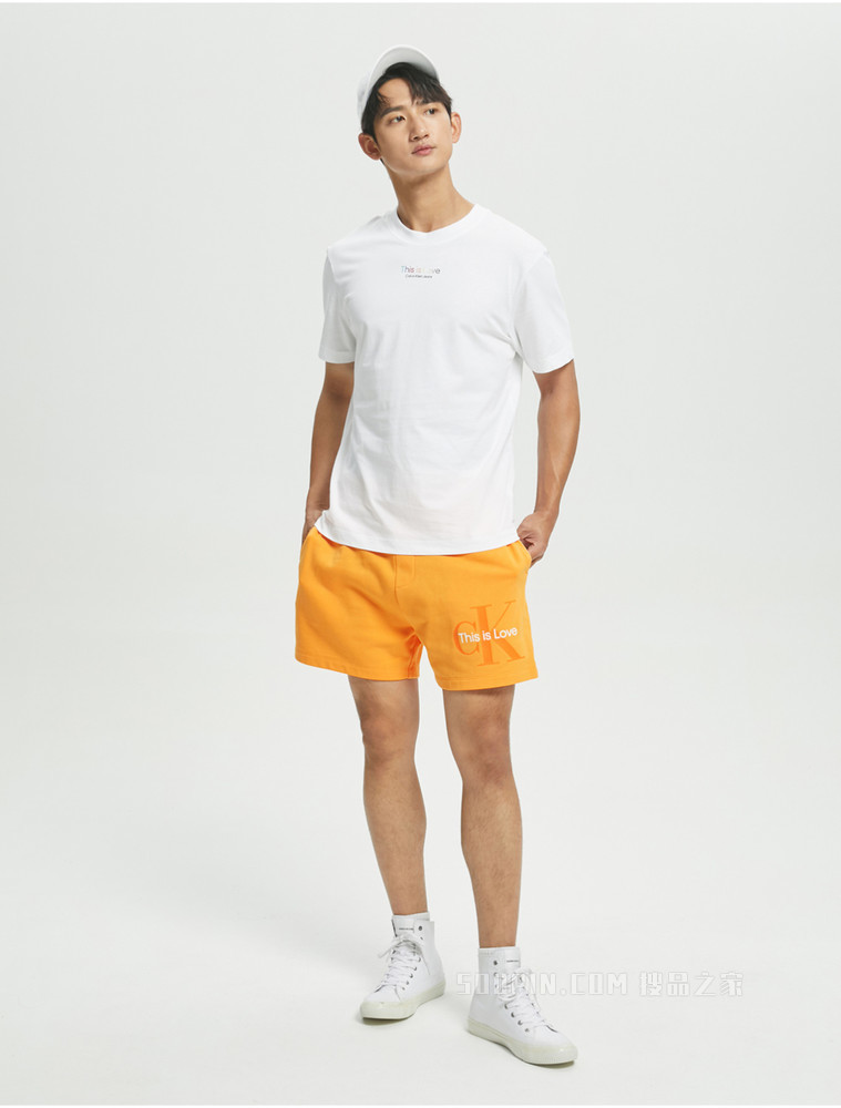 【彩虹系列】Calvin Klein 22春夏男士纯棉绚丽彩纹印花短袖T恤J321589