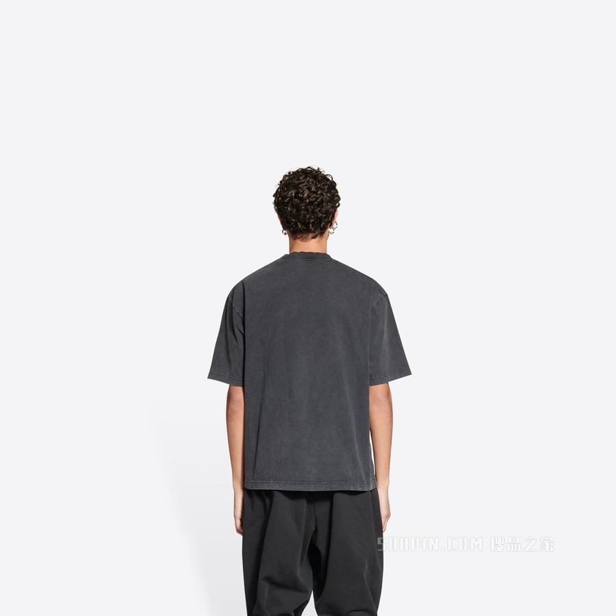 520夜光中等剪裁T恤