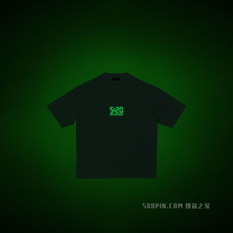520夜光中等剪裁T恤