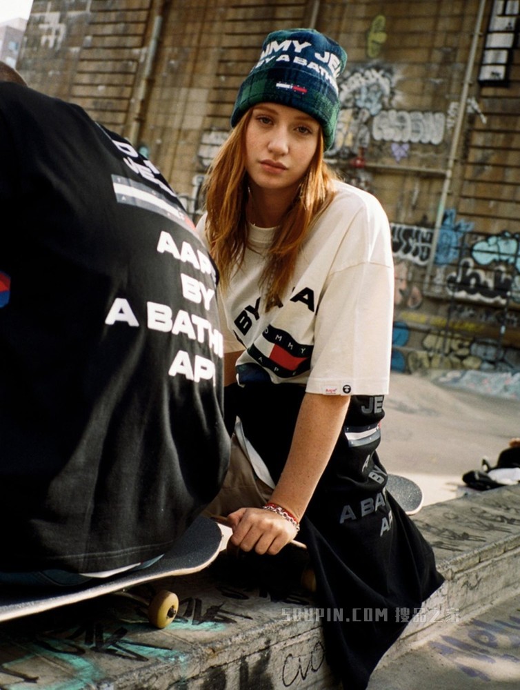 Tommy【AAPE联名】22新款春夏纯棉迷彩印花LOGO短袖T恤DM0DM13725