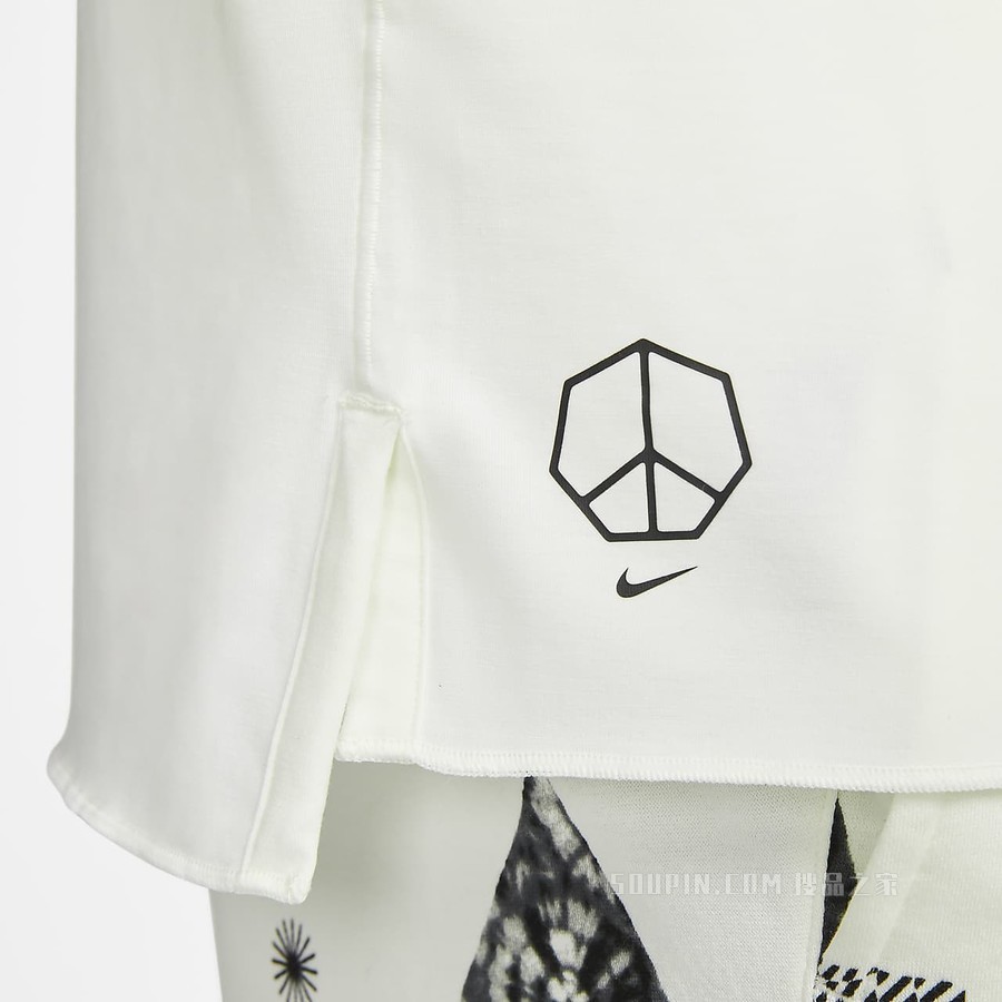 Nike Yoga Dri-FIT 男子短袖上衣