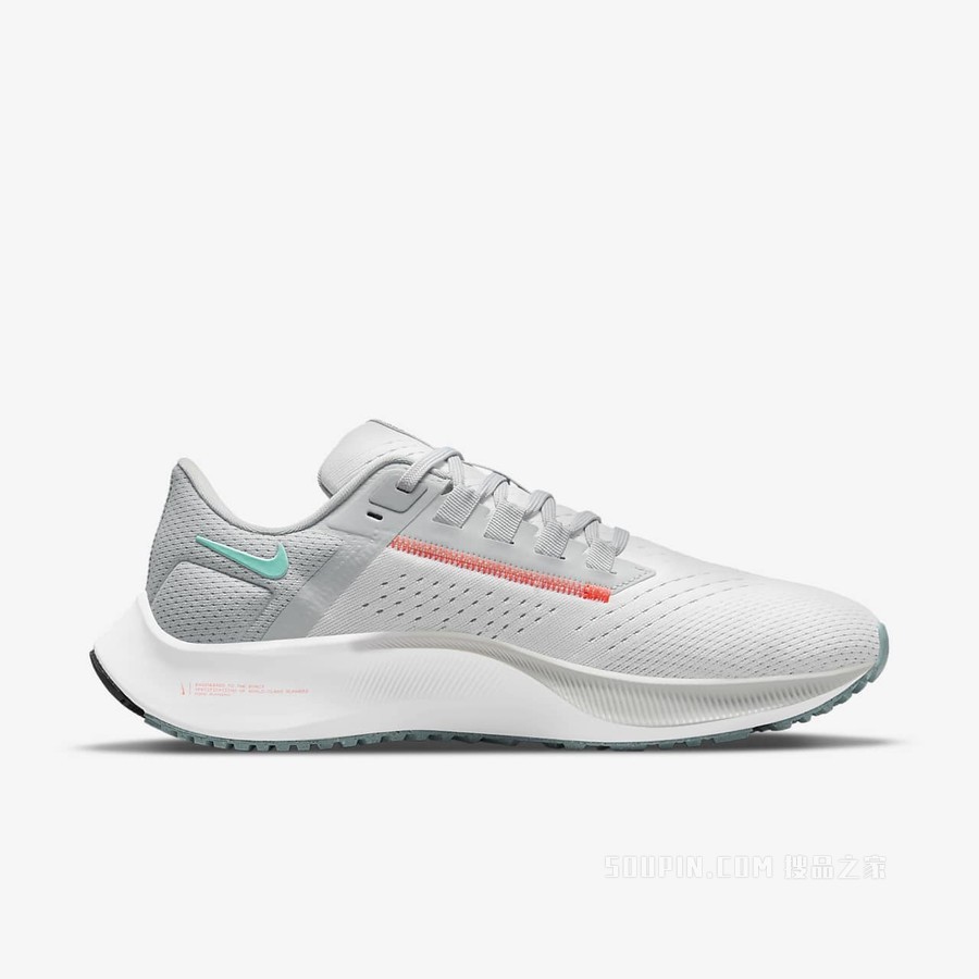 Nike Air Zoom Pegasus 38 女子跑步鞋