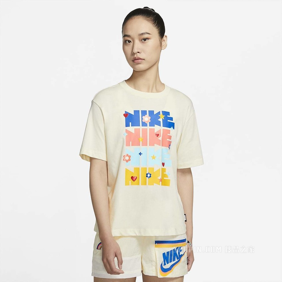 Nike Sportswear Essential 女子短袖上衣