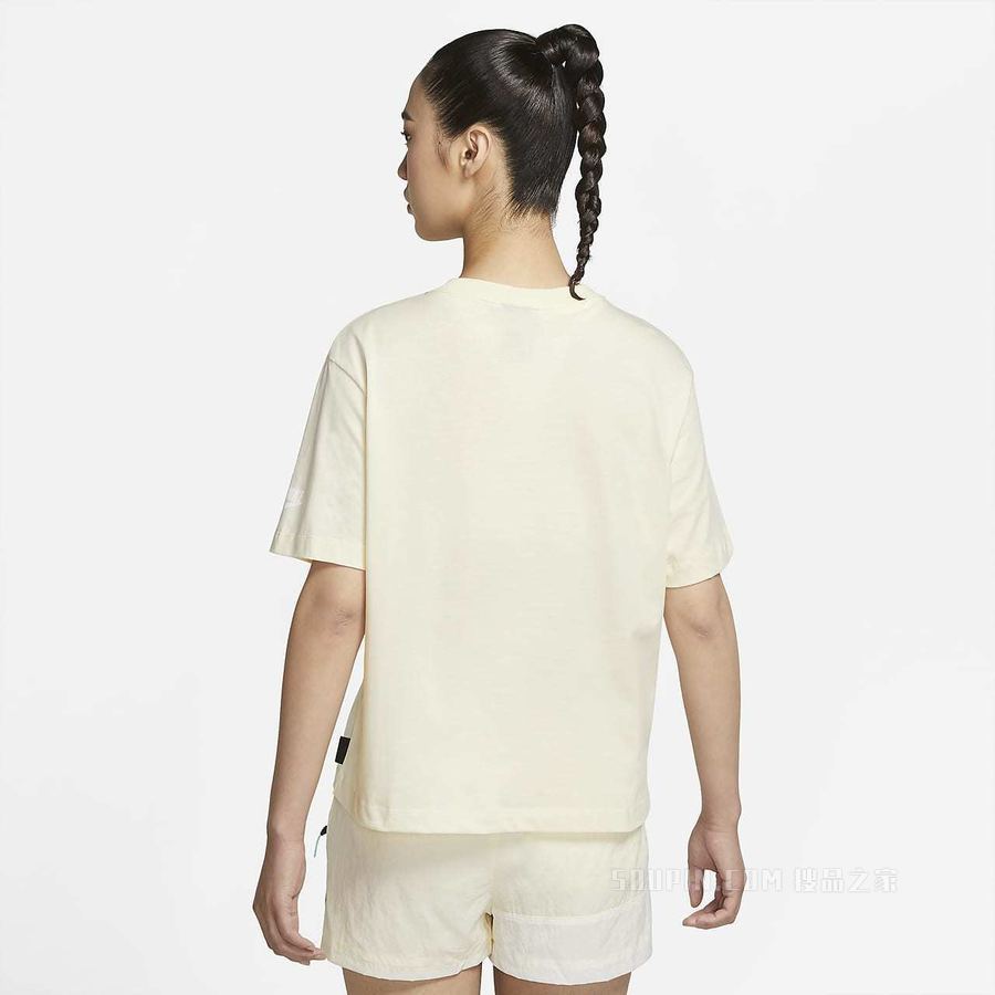 Nike Sportswear Essential 女子短袖上衣