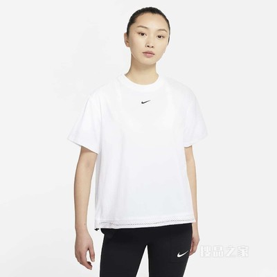 Nike Sportswear Tech Pack 女子短袖上衣