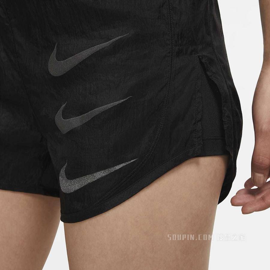 Nike Tempo Luxe Run Division 2-In-1 女子跑步短裤