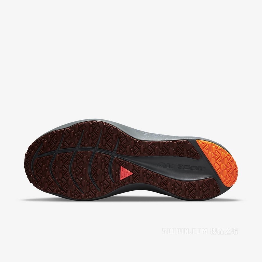 Nike Zoom Winflo 8 Shield 男子跑步鞋