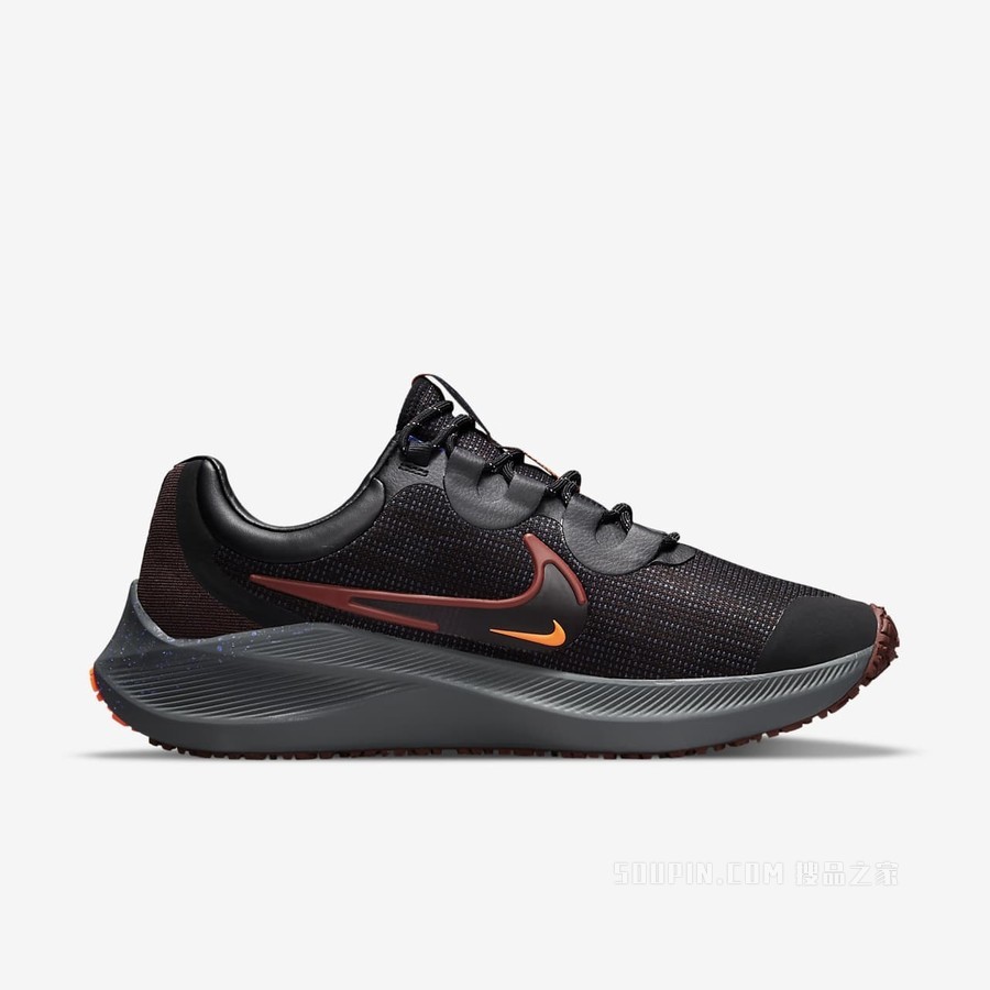 Nike Zoom Winflo 8 Shield 男子跑步鞋