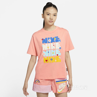 Nike Sportswear Essential 女子短袖上衣