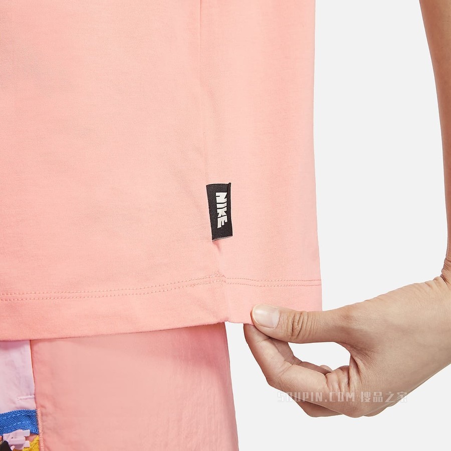 Nike Sportswear Essential 女子短袖上衣