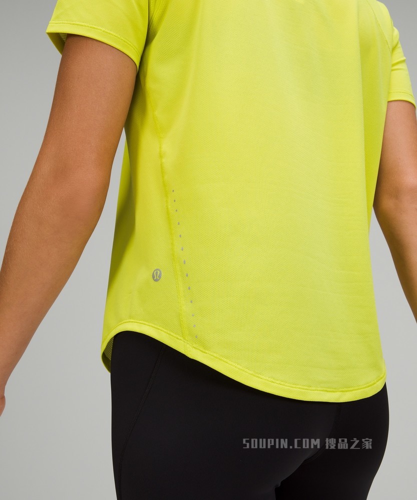 High Neck Run and Train 女士运动 T 恤