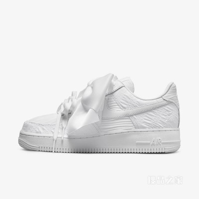 Nike Air Force 1 '07 LX 空军一号女子运动鞋