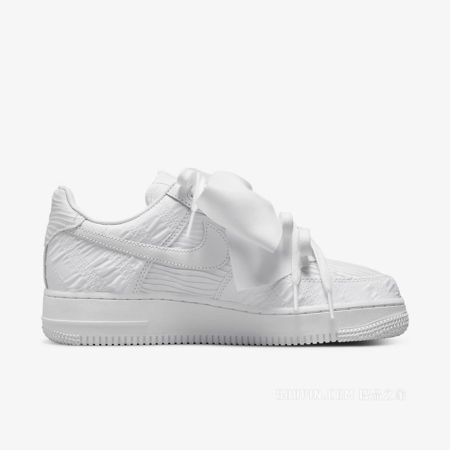 Nike Air Force 1 '07 LX 空军一号女子运动鞋