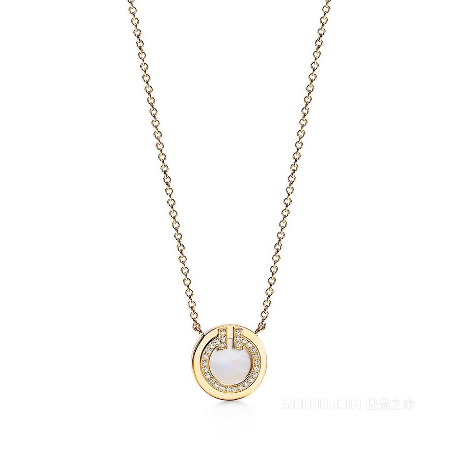 Tiffany T 系列 18K 黄金镶嵌钻石和珍珠母贝圈形项链，小号。