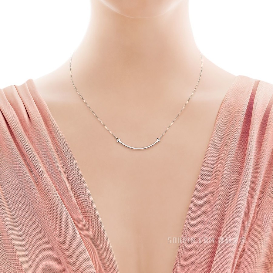 Tiffany T 系列 18K 白金 Smile 项链，小号